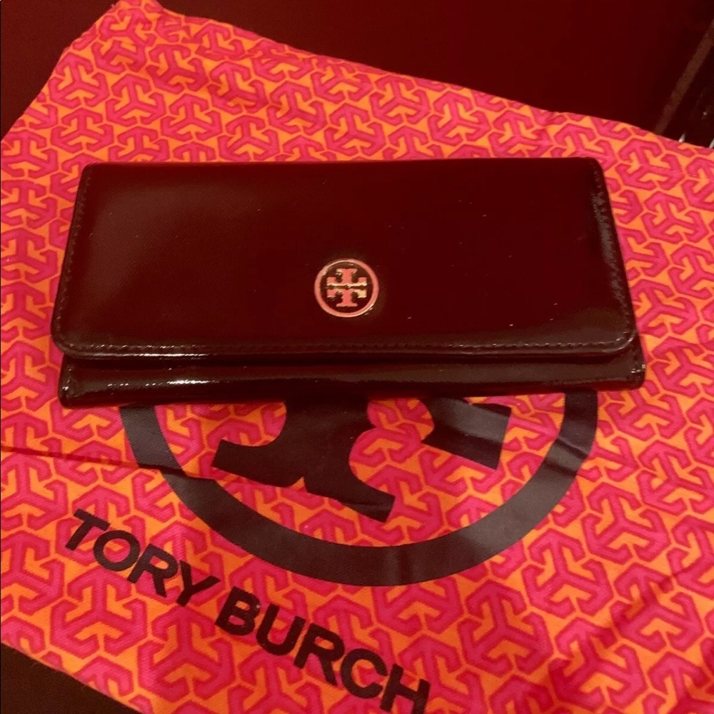 Tory Burch wallet